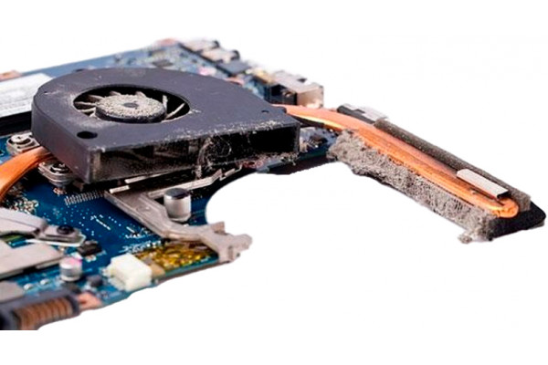 Послуга Чистка ноутбука від пилу та заміна термопасти в сервісному центрі CESERVICE.UA