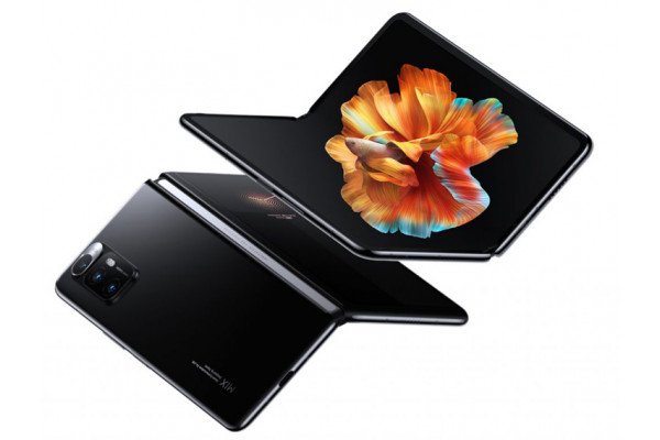 Тренд 2025: Чому складні смартфони стають новим стандартом