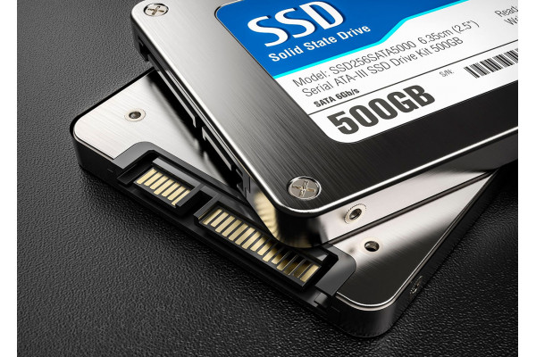 Як вибрати SSD? Простими словами про TLC, QLC, NVMe та M.2