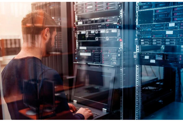 Налаштування серверів: Послуги з конфігурації та оптимізації серверного обладнання