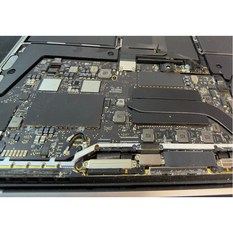 Ремонт ноутбуку Apple, Macbook A2159, після залиття солодким напоєм